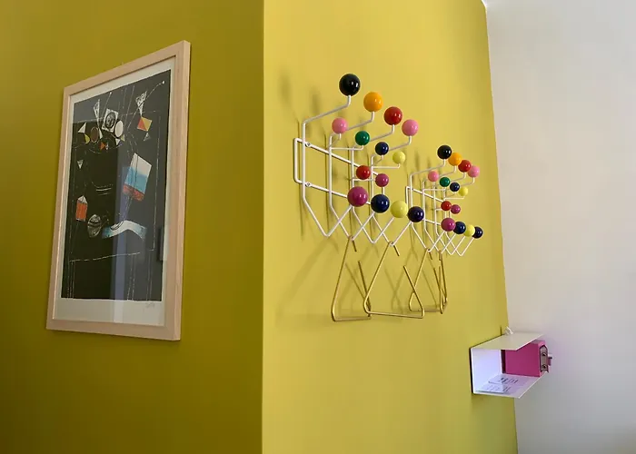 Oda ve Kahvaltı Art Lab 4*